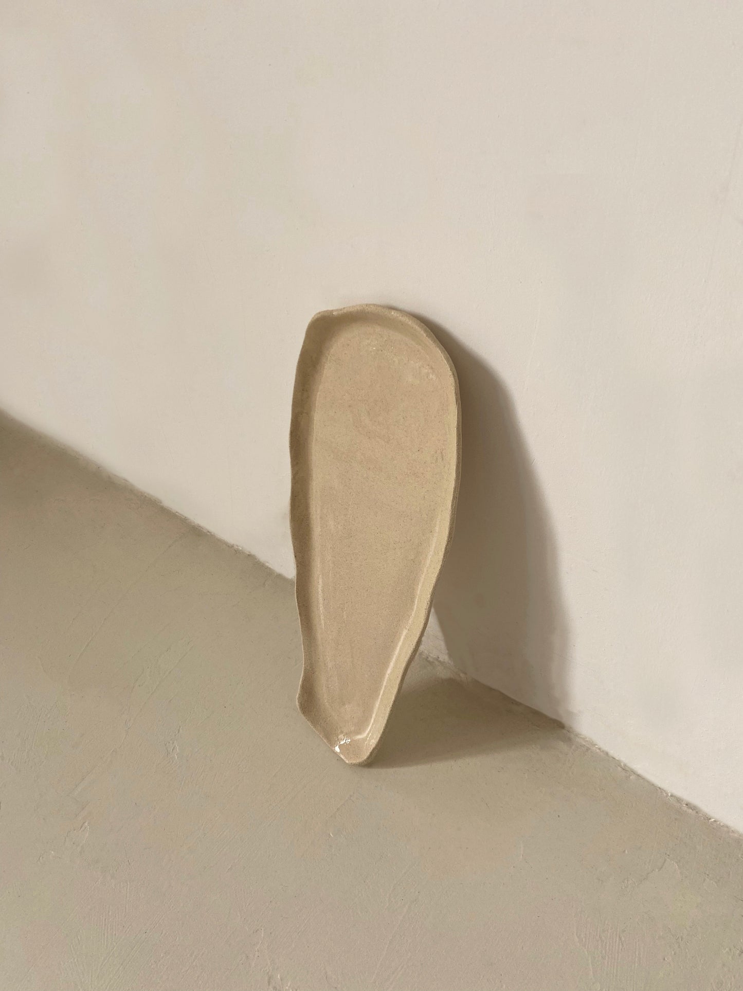 sand stoneware tray - terraé