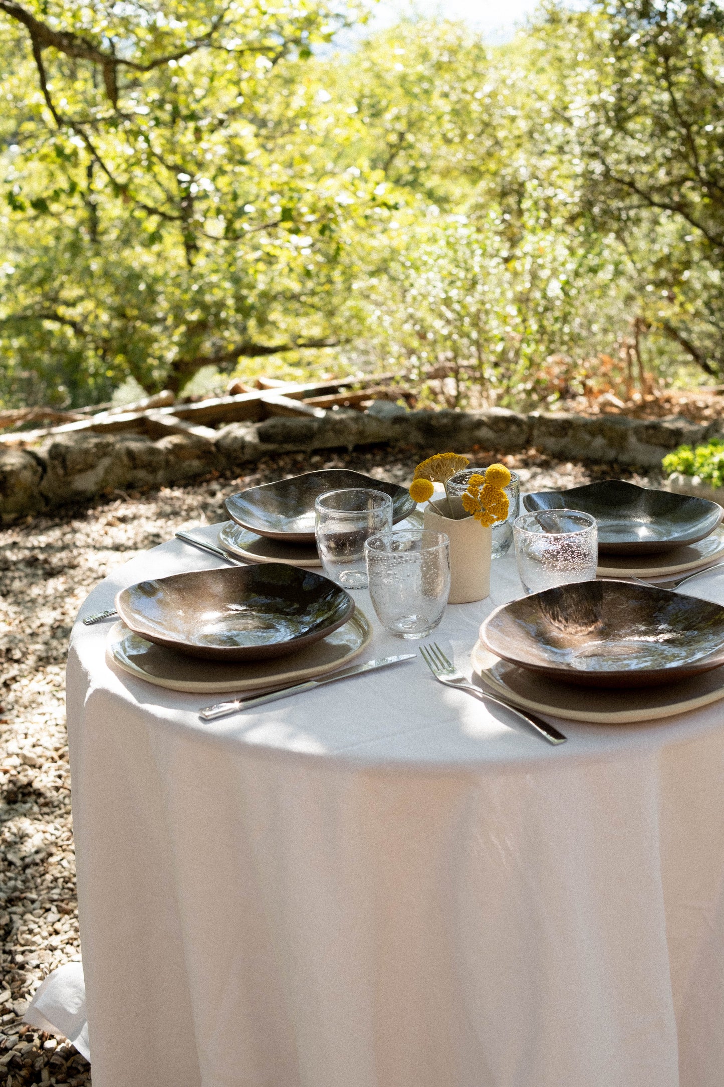 Grande assiette creuse beige - Terraé